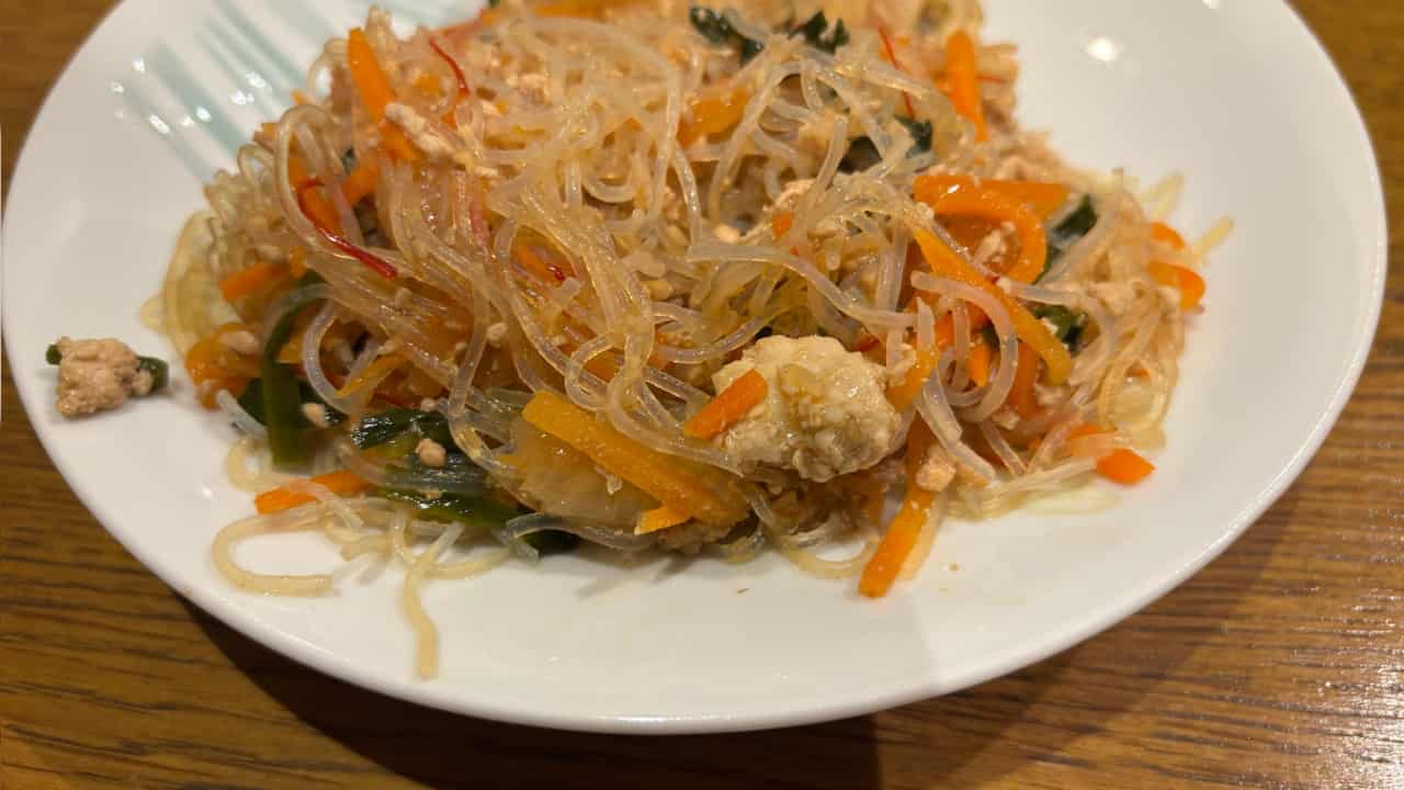 春雨のピリ辛炒めの写真