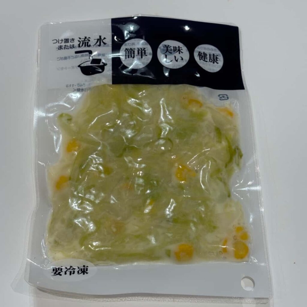 キャベツとコーンのコールスロー（パッケージ）の写真