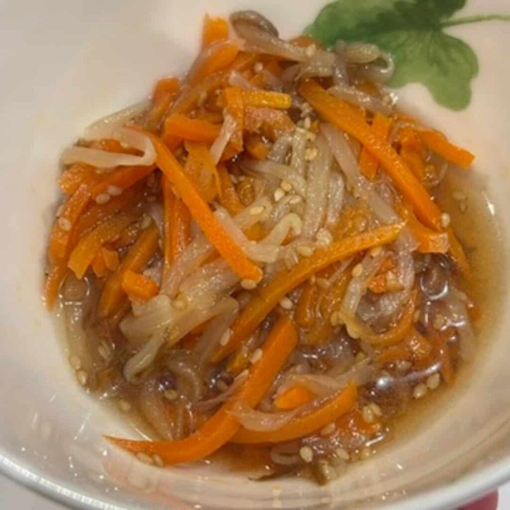 もやしとニンジンのナムルの写真