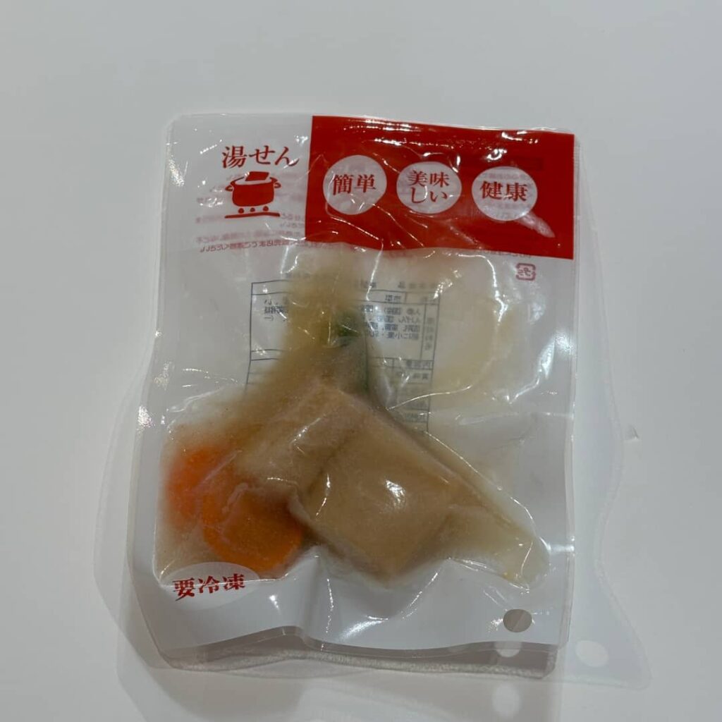 高野豆腐といんげんとニンジンの炊き合わせ（パッケージ）の写真