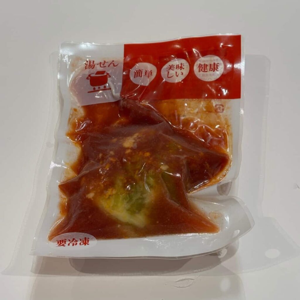 国産豚肉100%のロールキャベツトマトソース煮込み（パッケージ）の写真