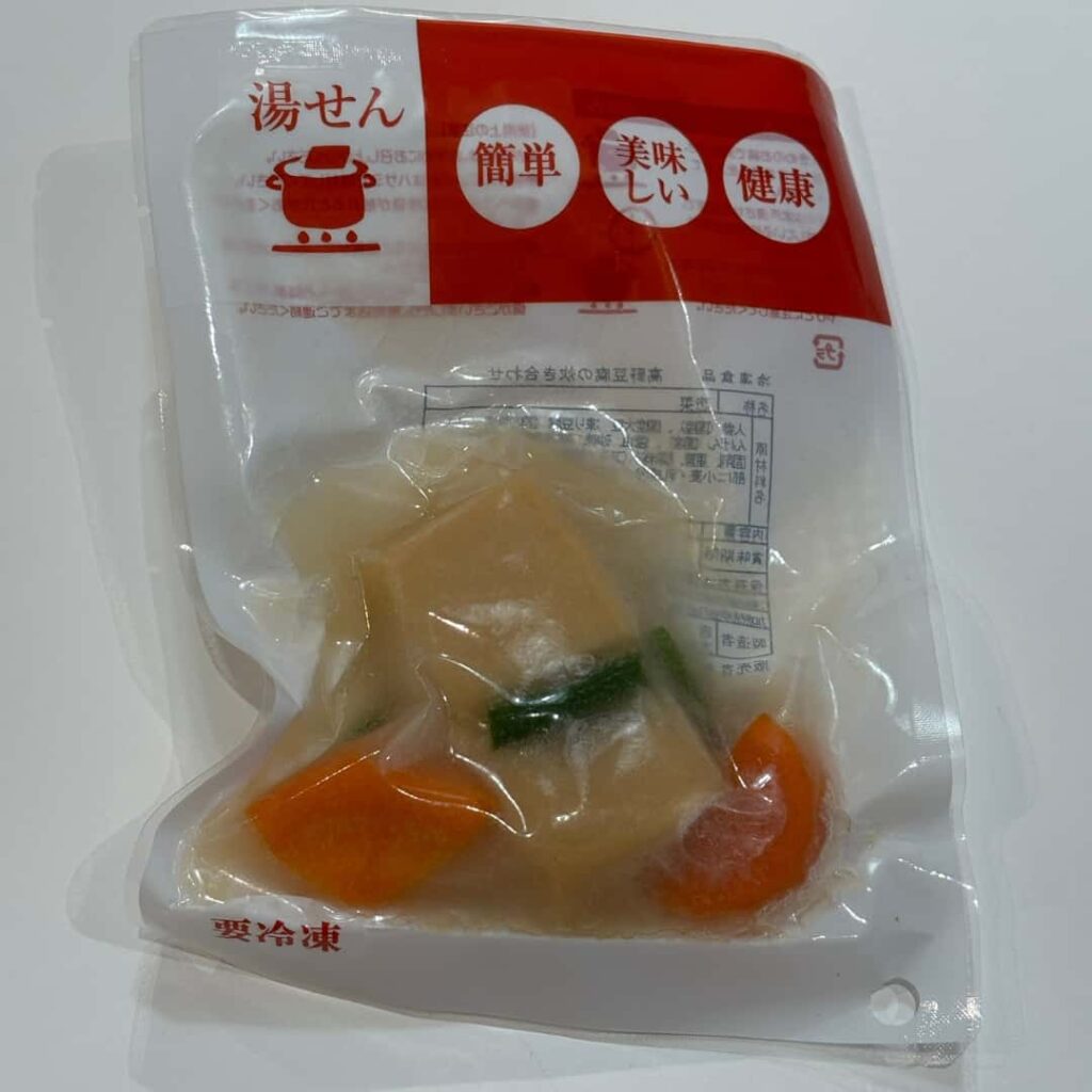 高野豆腐とインゲンとニンジンの炊き合わせ（パッケージ）の写真