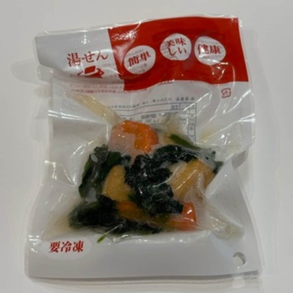 ホウレン草、ニンジン、厚揚げの炊き合わせ（パッケージ）の写真