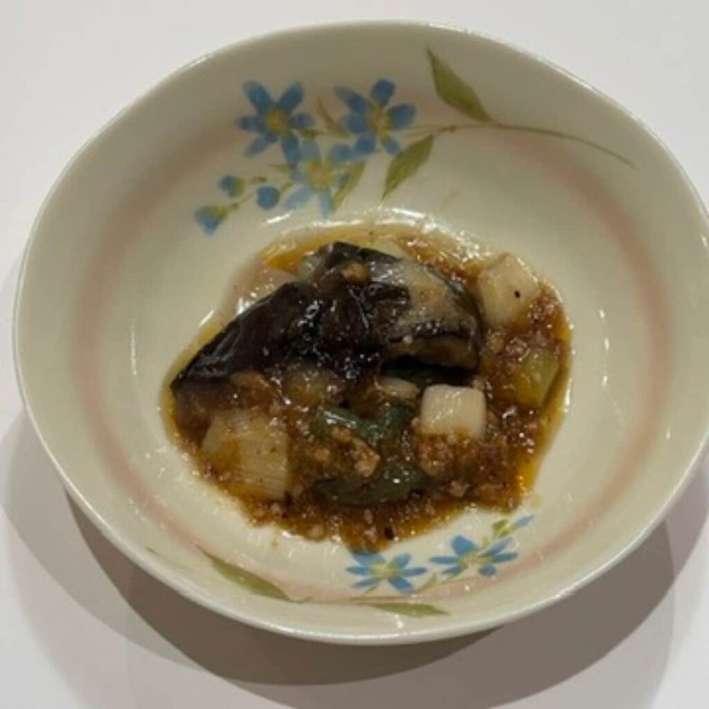 茄子と白ネギの中華煮込みの写真