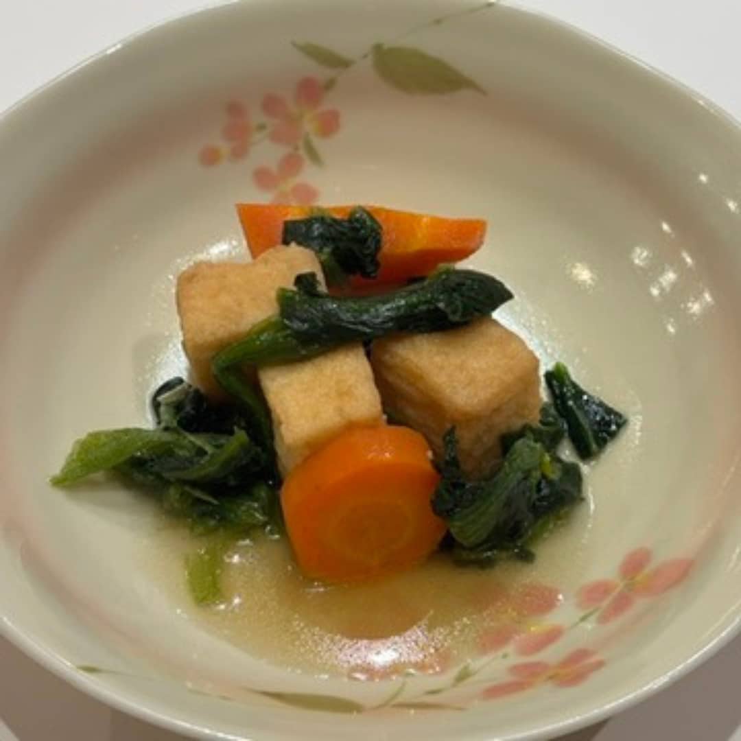 ホウレン草、ニンジン、厚揚げの炊き合わせの写真