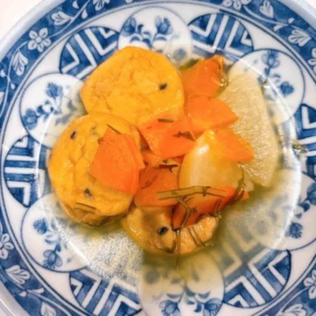 野菜とがんもどきの煮物の写真